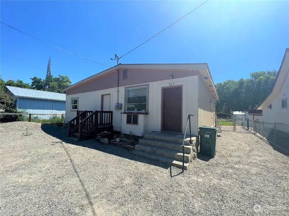 963 1st Avenue S, Okanogan, WA 98840