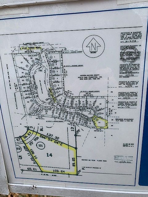 2nd image of 111 Oakmont Woods Dr