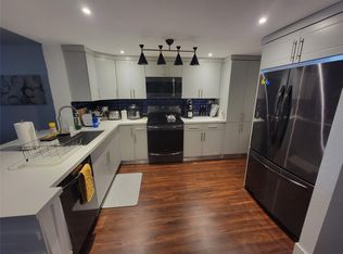 441 NE 195th St APT 306, Miami, FL 33179