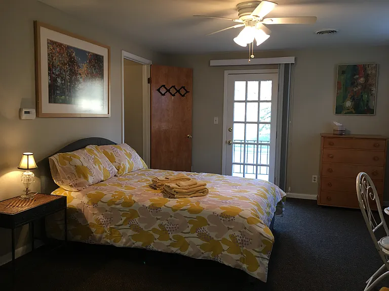 100 E Franklin St #100 — Photo 11