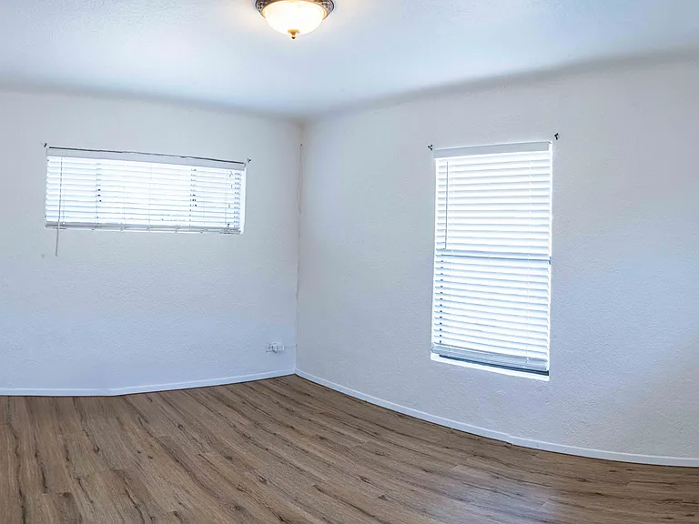 2460 Jordan Rd — Photo 11