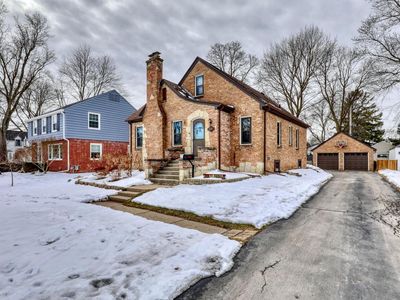 5739 South 113th STREET, Hales Corners, WI, 53130