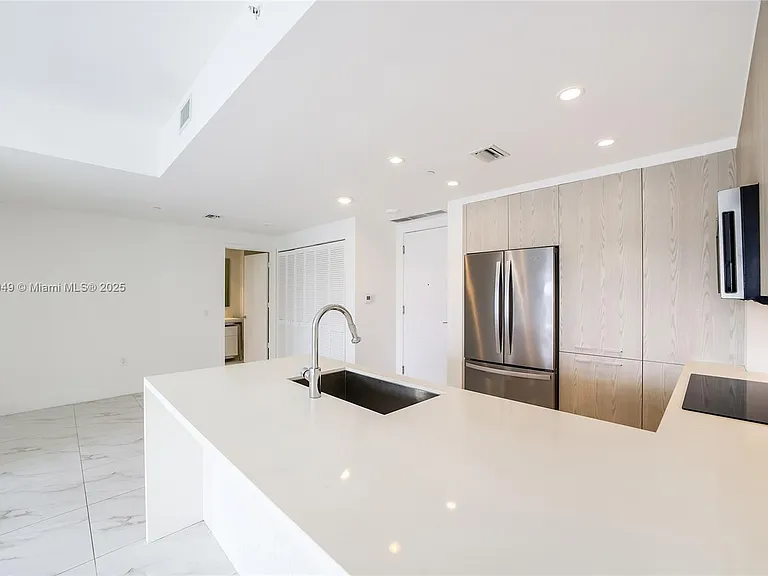 2000 Metropica Way #306 — Photo 26