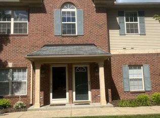 11758 Farmington Rd, Livonia, MI 48150