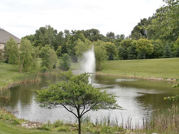 4th image of 2095 Lake Augusta Dr
