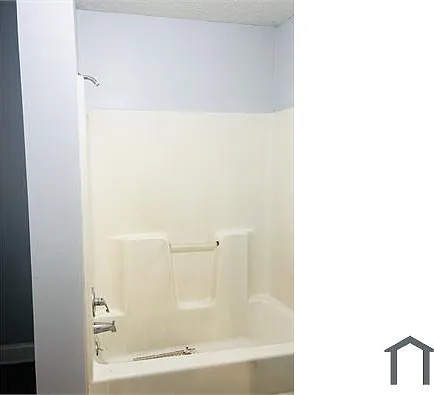 2328 Magazine St — Photo 18
