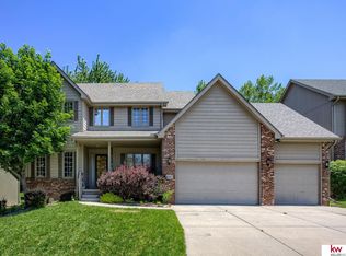 6227 N 154th St, Omaha, NE 68116