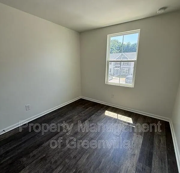 103 Fernside Ct — Photo 15