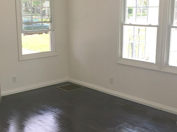 3rd image of 63 N La Vista Blvd