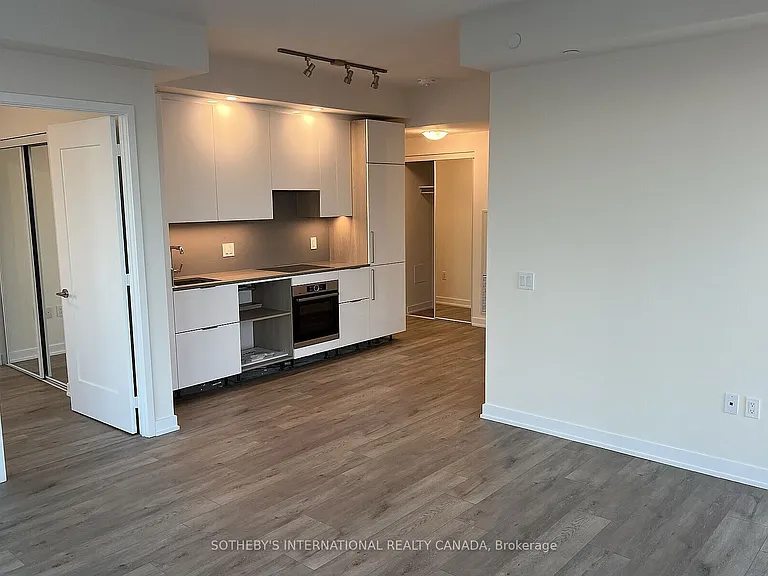 28 Freeland St #4807 — Photo 4
