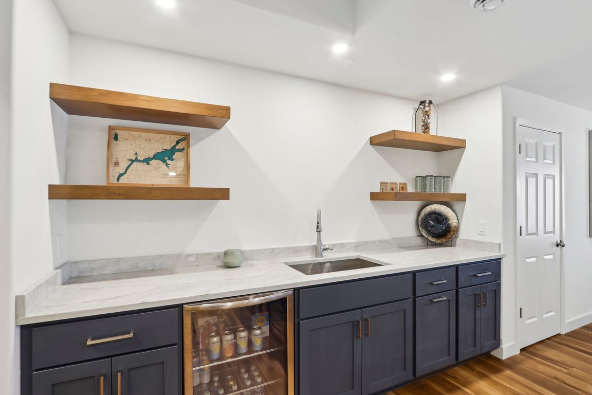 W11564 Island View Ct-054.jpg