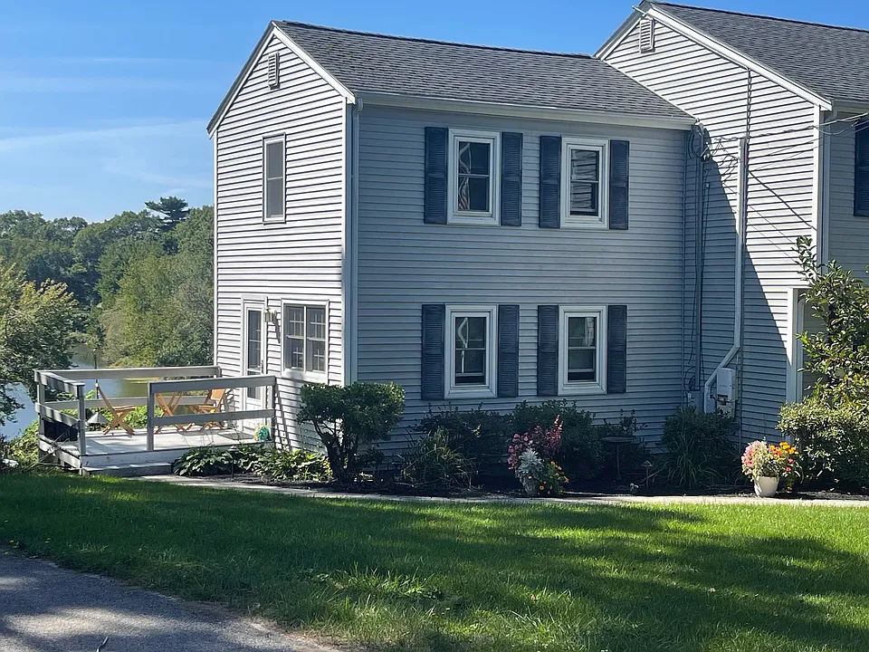 23 Hoover St
