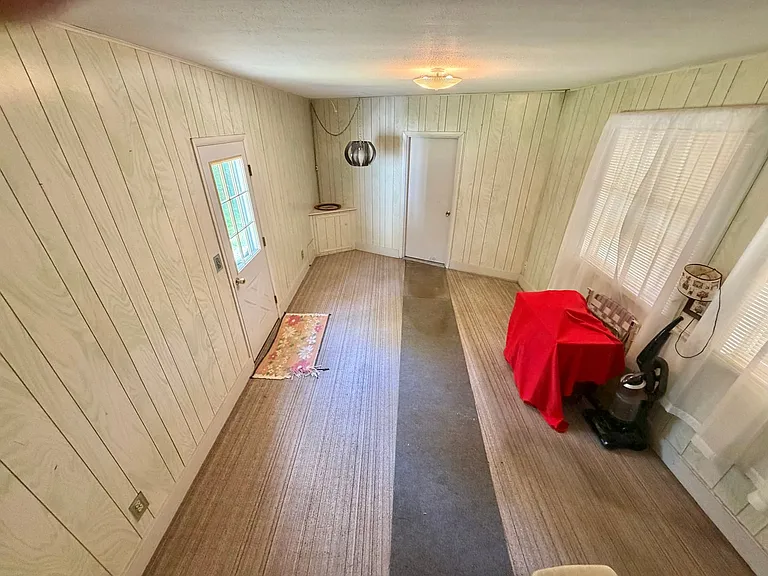 166 Smith Ln — Photo 22