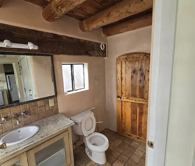 246 Casados St — Photo 8