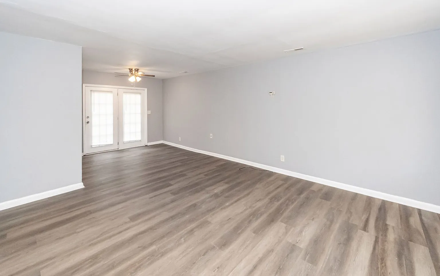 3 Bedroom, 1 Bathroom Home in Waylyn Subdivision - North Charleston — Photo 3