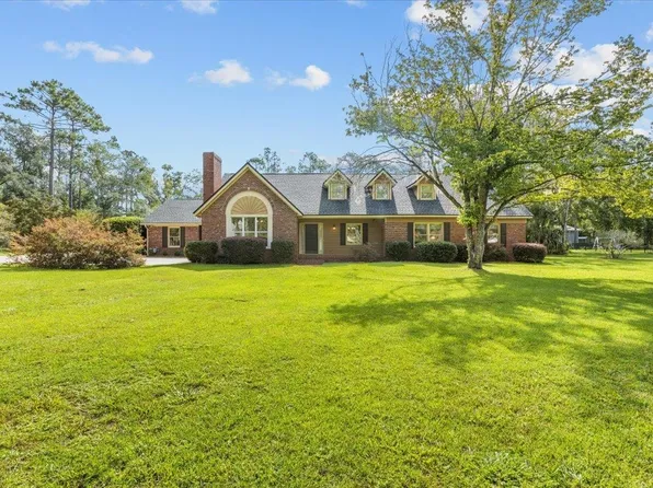110 Bishop Blvd, Perry, FL 32347