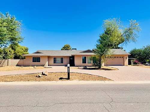 5226 E Emile Zola Ave Photo 1 5226 E Emile Zola Ave Photo 1