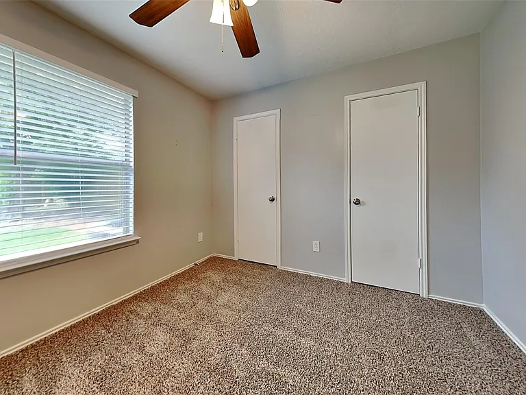 26010 Richards Rd — Photo 16