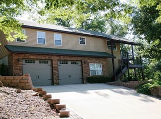 181 Deer Dr, Ridgedale, MO 65739