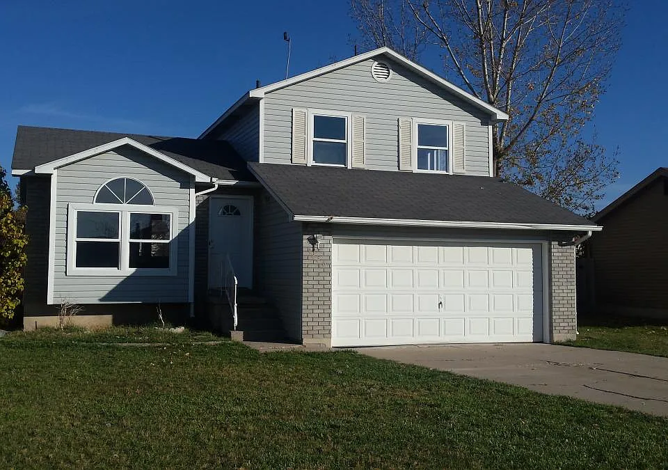 4826 S 3925 W