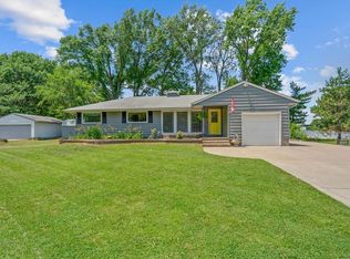 1821 Oak Tree St, Saint Peters, MO 63376