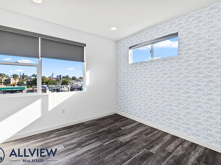 149 Mercer Way — Photo 31