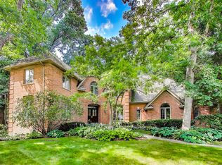 1620 Timber Woods Ln, Libertyville, IL 60048