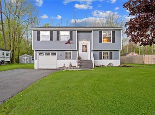 9467 Madison Ave, Brewerton, NY 13029