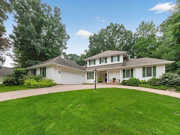 2nd image of 51973 Fall Creek Dr