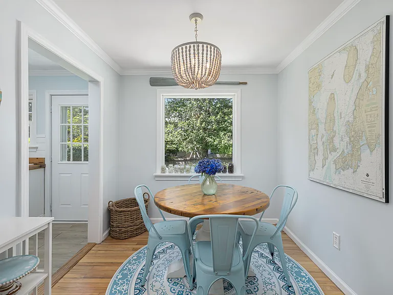 133 Carroll Ave — Photo 9