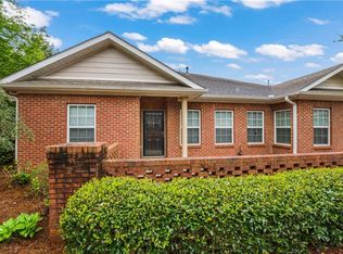 139 Villa Park Cir, Stone Mountain, GA 30087