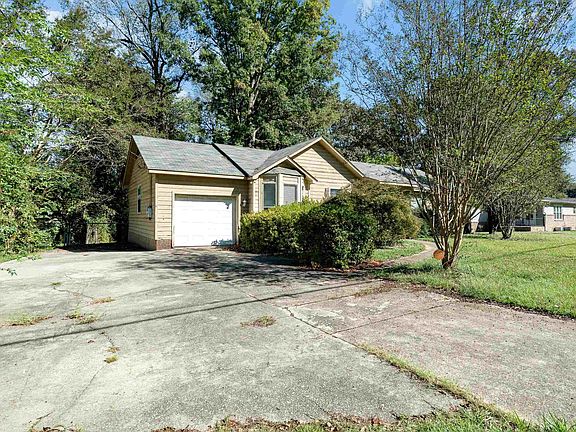 4th image of 3029 Briscoe St