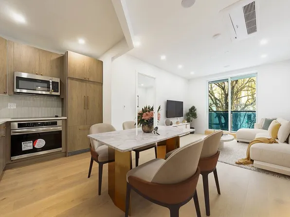 87A Cooper St #2F, Brooklyn, NY 11207