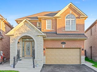 11 Powell Dr, Brampton, ON L6R 0K9