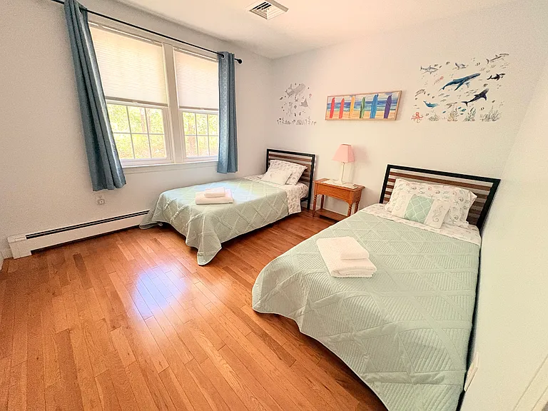 480 Forest Rd — Photo 8