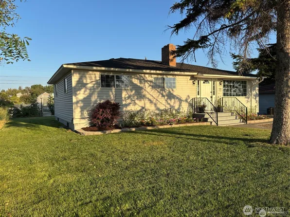 1534 N Buell Drive, Moses Lake, WA 98837