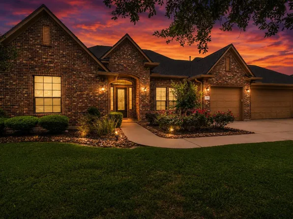 1100 Southern Oaks Dr, Angleton, TX 77515