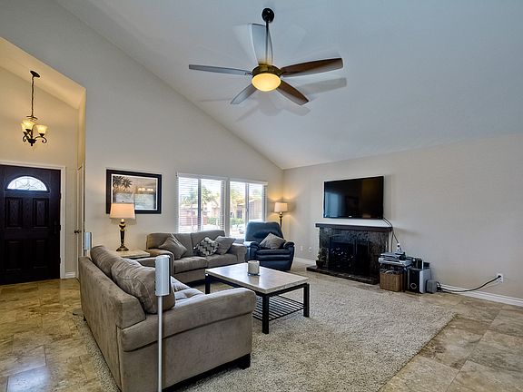4th image of 1610 Quiet Hills Dr