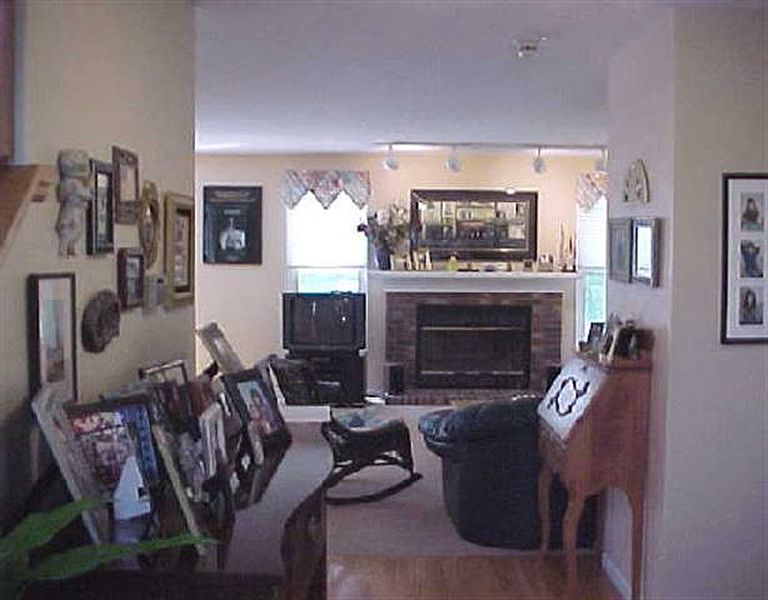 3rd image of 306 HIGHGATE Drive
