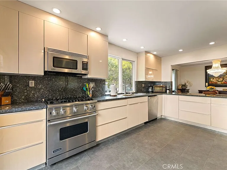 4007 Alta Mesa Studio Ctr — Photo 18