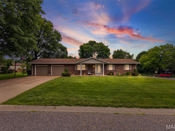 707 Pine Tree Ln, Freeburg, IL 62243