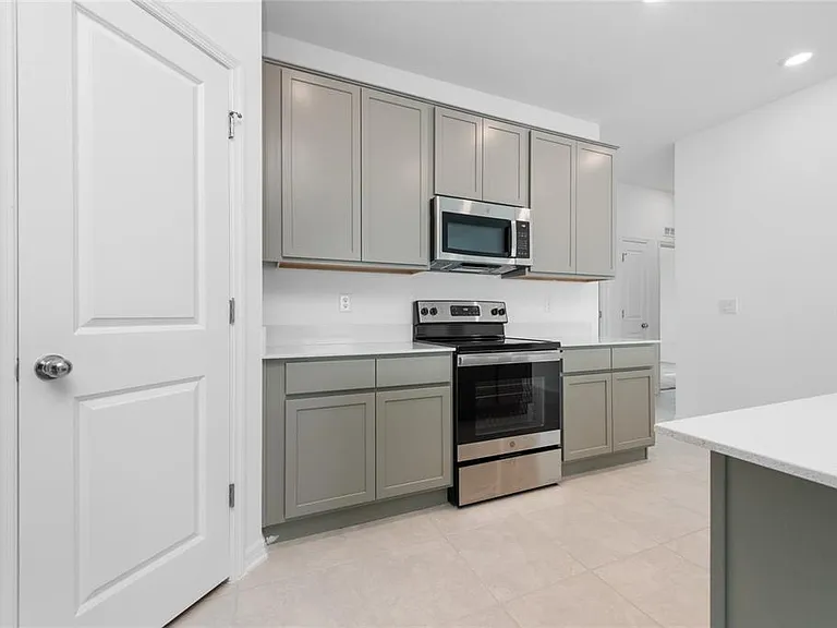 338 Rustic Rail Dr — Photo 5