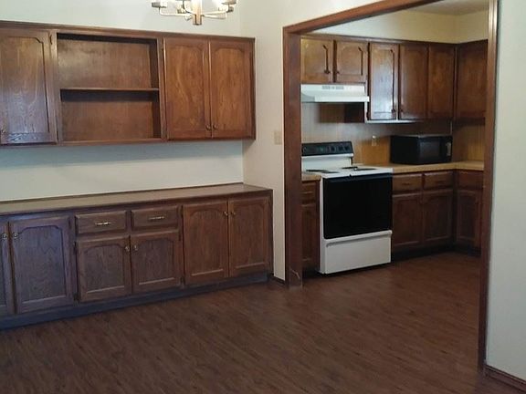 4th image of 1913 Crystal Cir