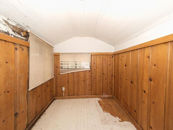 4th image of 22119 Cedar Pines Dr