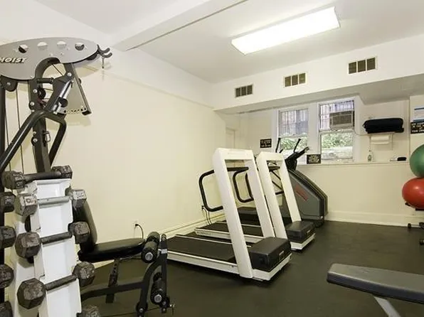 304 West 75th Street image 10 of 13