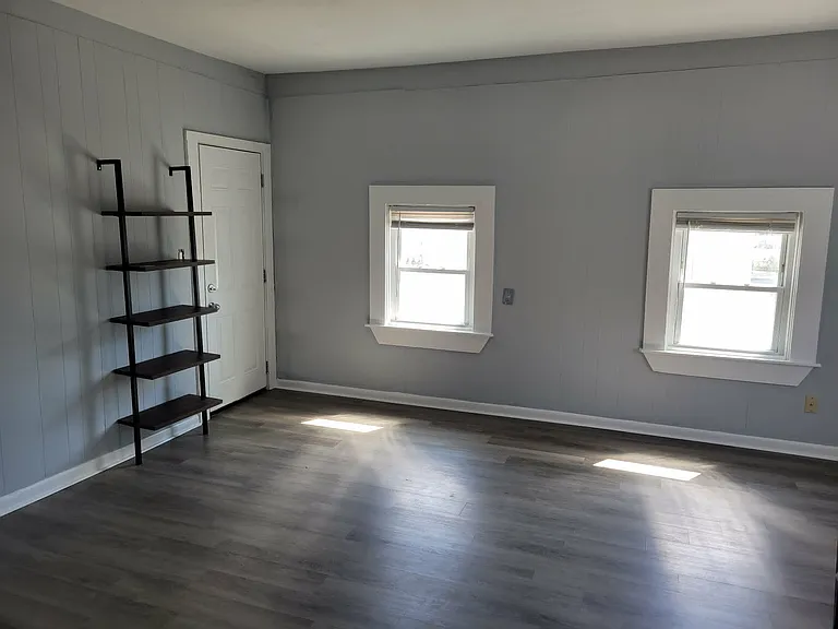 4 Canonicus St #1W — Photo 2