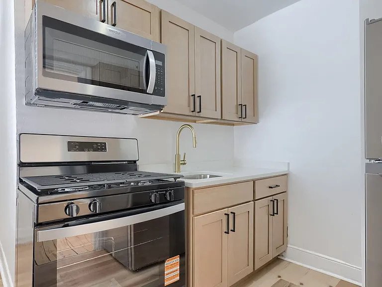 319-319 S Lime St #1 — Photo 9