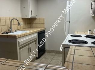 7301 Quailwood Dr APT B, Bakersfield, CA 93309