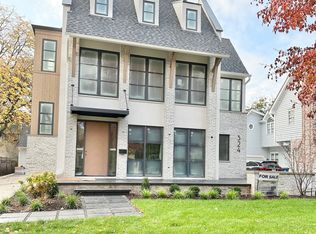 324 The Ln, Hinsdale, IL 60521