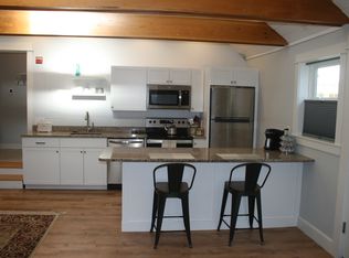 40 Independence Dr #1, Freeport, ME 04032